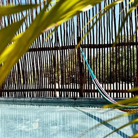 Ecoco Holbox - Eco-Chic - Cabañas de Madera - Holbox Retreat Hostal Exterior foto