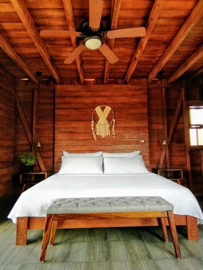 Ecoco Holbox - Eco-Chic - Cabañas de Madera - Holbox Retreat Hostal Exterior foto