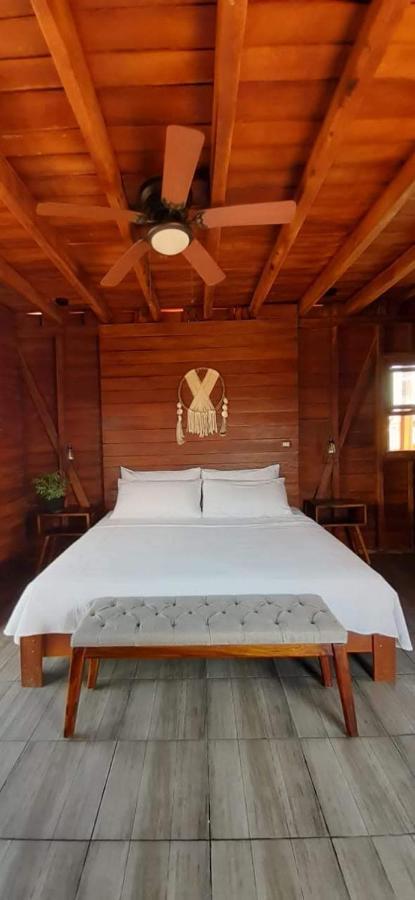 Ecoco Holbox - Eco-Chic - Cabañas de Madera - Holbox Retreat Hostal Exterior foto