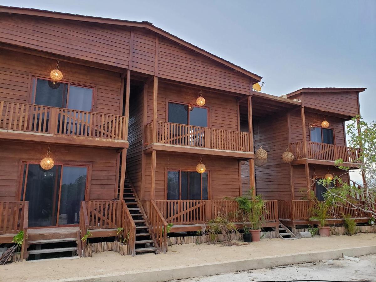 Ecoco Holbox - Eco-Chic - Cabañas de Madera - Holbox Retreat Hostal Exterior foto