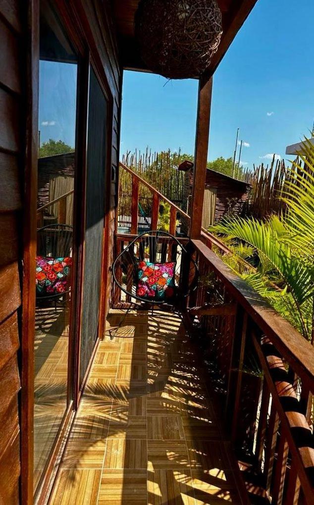Ecoco Holbox - Eco-Chic - Cabañas de Madera - Holbox Retreat Hostal Exterior foto